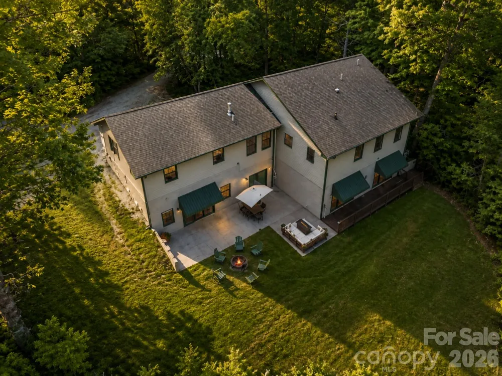 7255 Laurel Hill Drive Newland, NC 28657