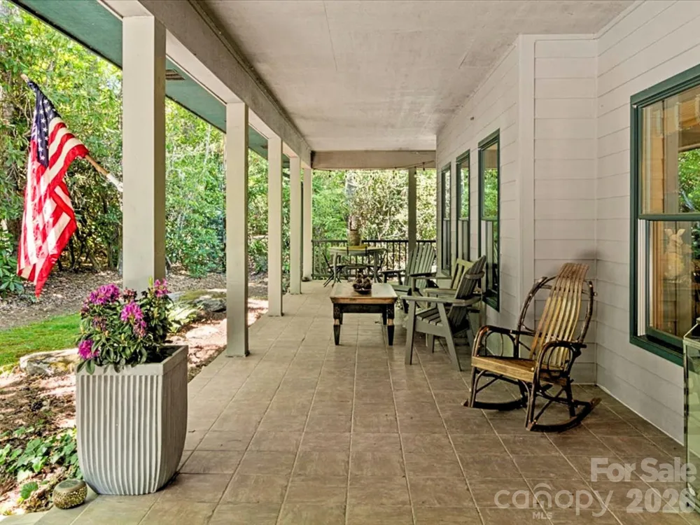 7255 Laurel Hill Drive Newland, NC 28657