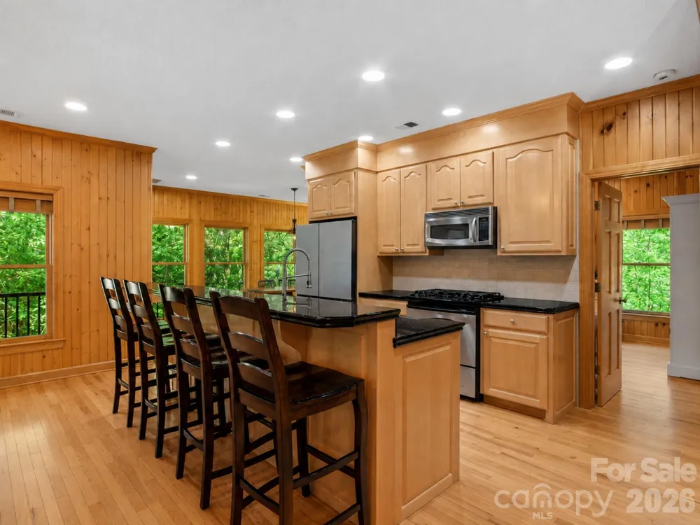 7255 Laurel Hill Drive Newland, NC 28657