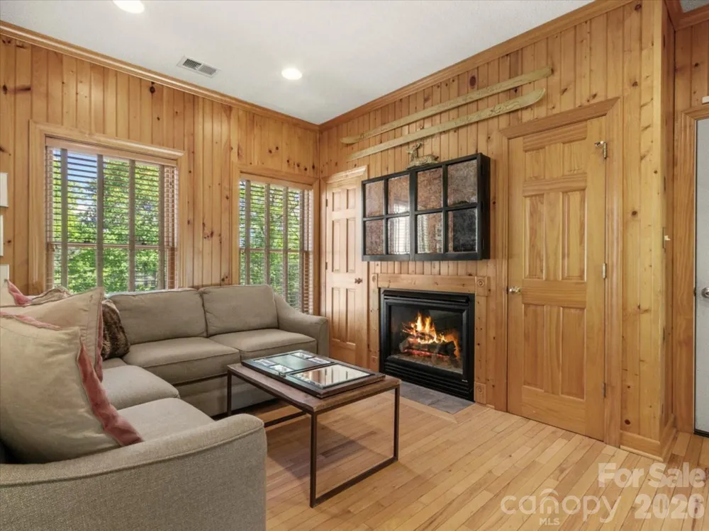 7255 Laurel Hill Drive Newland, NC 28657