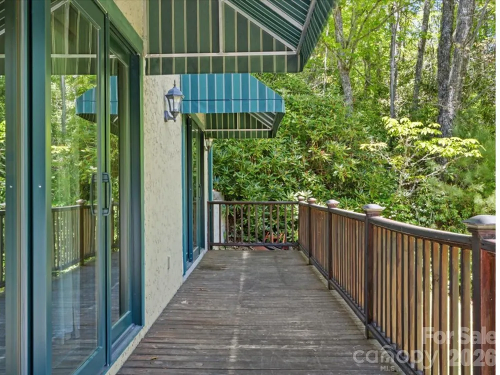 7255 Laurel Hill Drive Newland, NC 28657