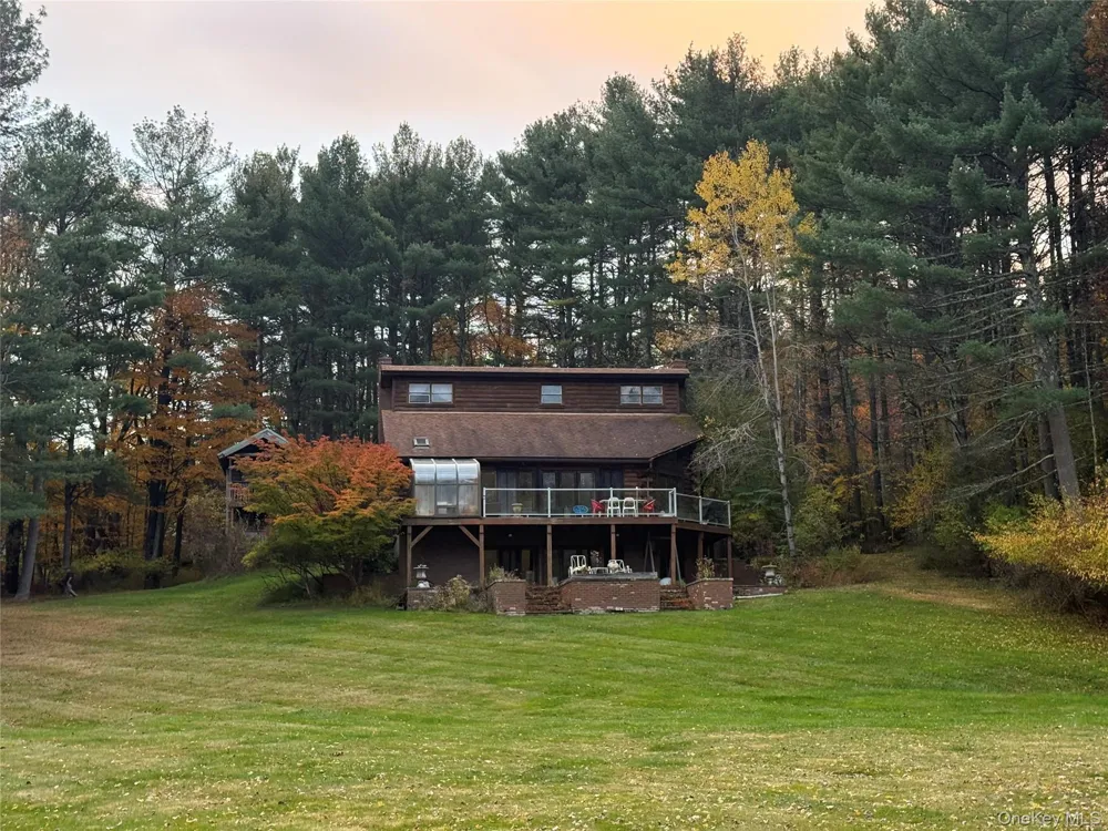 1122 County Route 31 Glen Spey, NY 12737