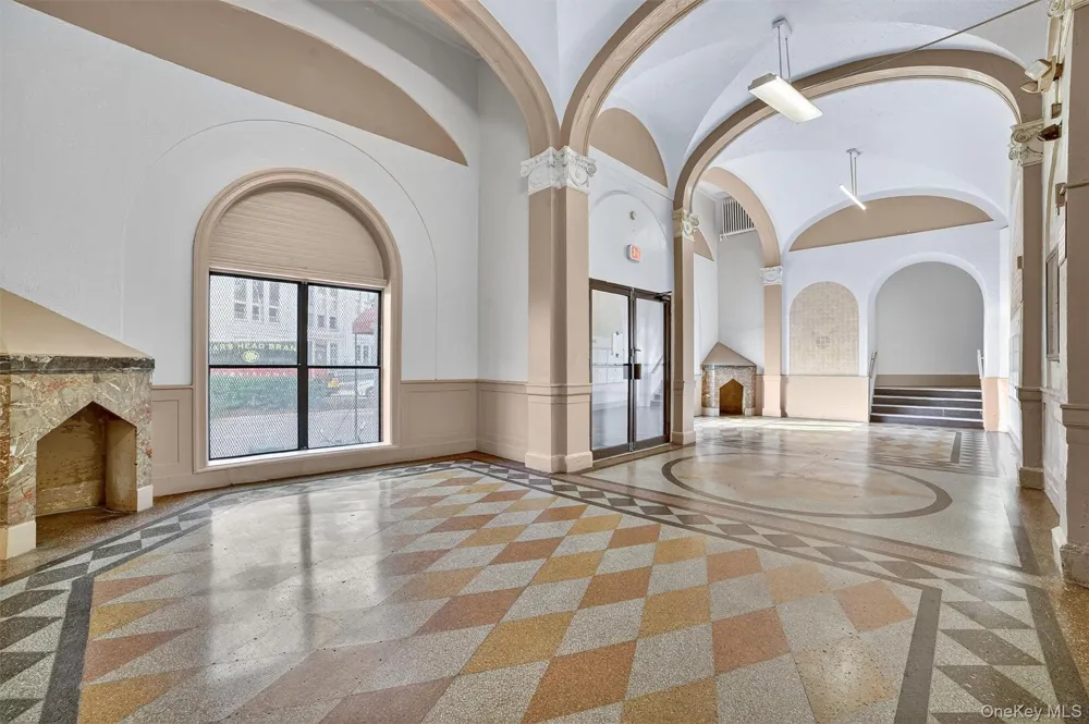 941 Jerome Avenue #8F Bronx, NY 10452