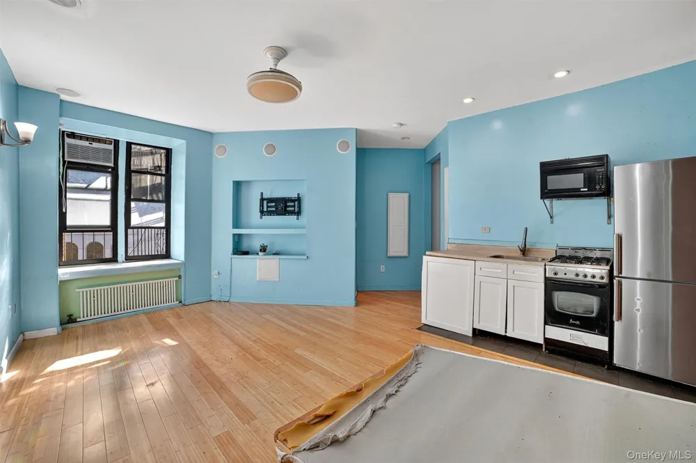 941 Jerome Avenue #8F Bronx, NY 10452