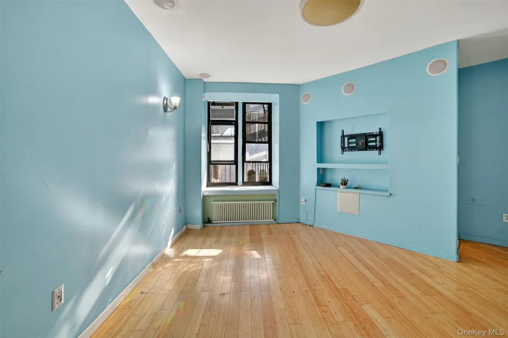 941 Jerome Avenue #8F Bronx, NY 10452