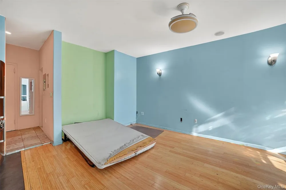 941 Jerome Avenue #8F Bronx, NY 10452