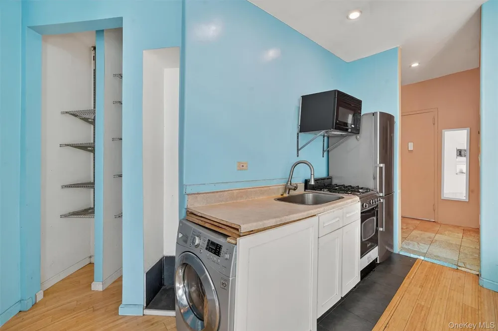 941 Jerome Avenue #8F Bronx, NY 10452