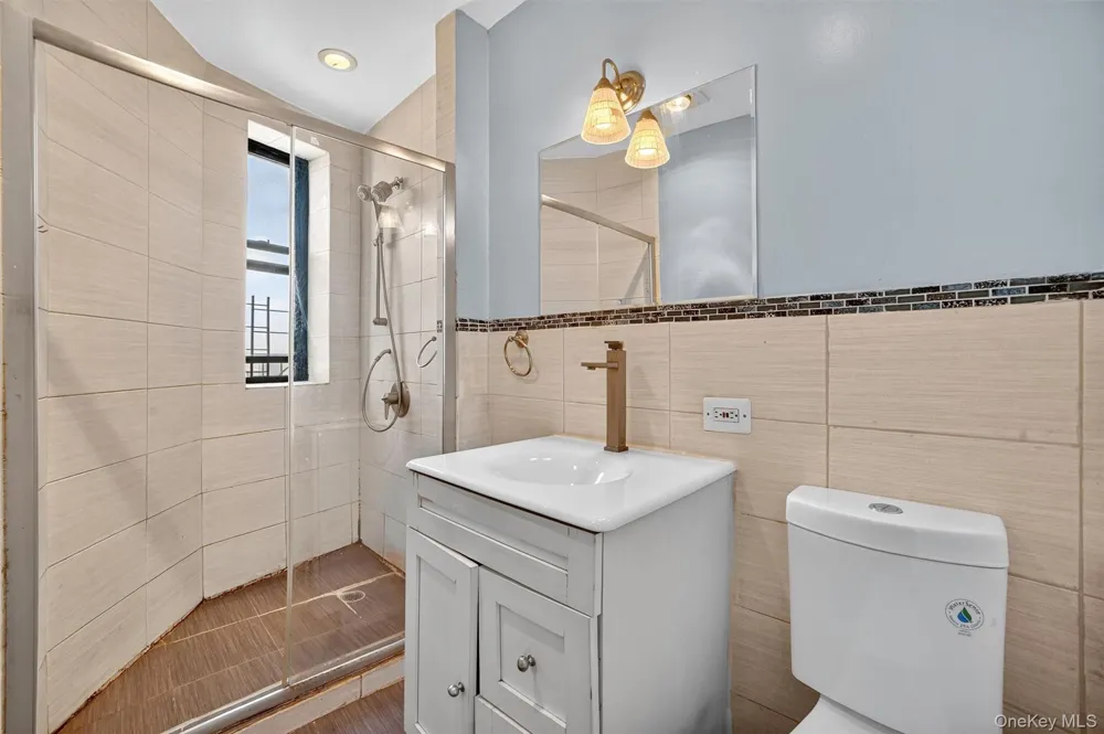 941 Jerome Avenue #8F Bronx, NY 10452