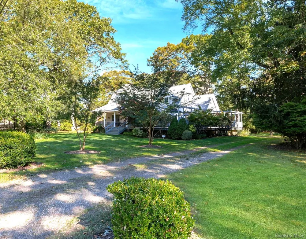 3600 Rocky Point Road East Marion, NY 11939