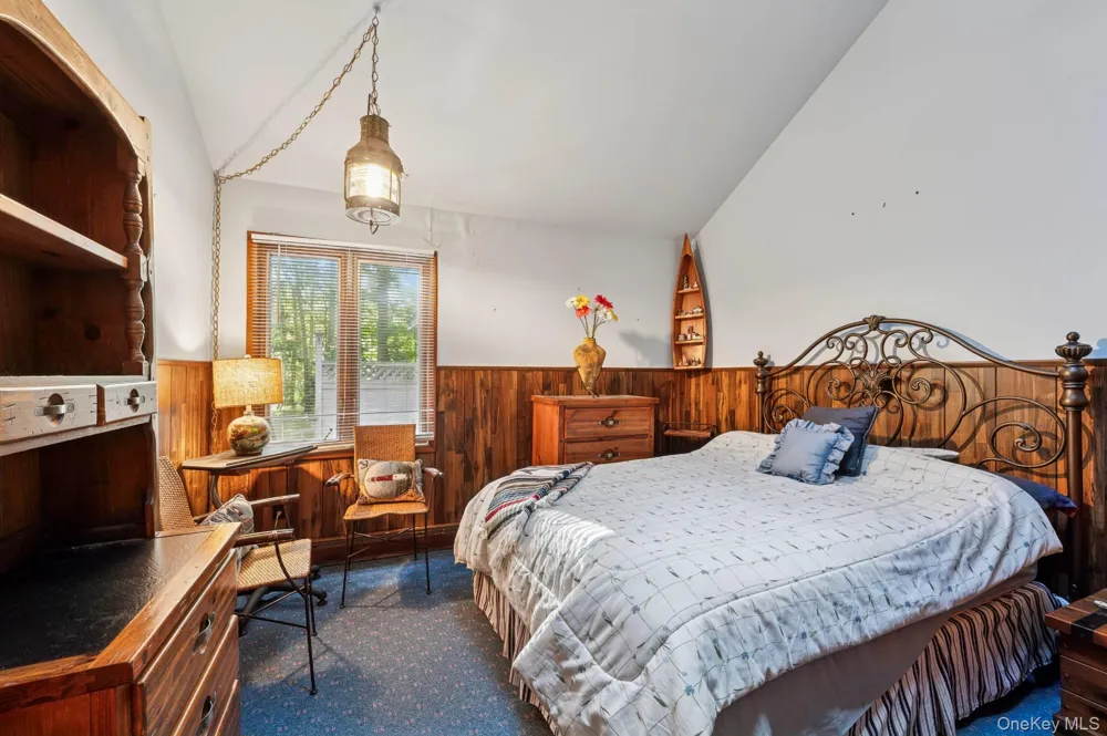 4 Ivy Place Shelter Island, NY 11964