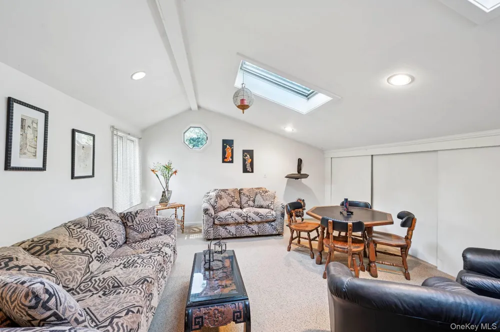 4 Ivy Place Shelter Island, NY 11964