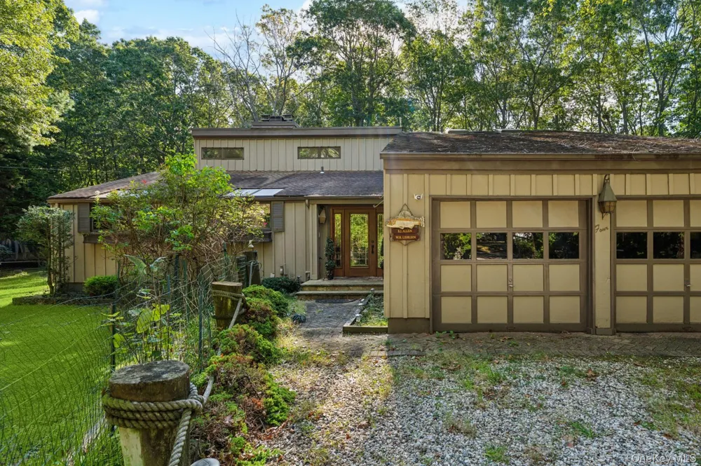 4 Ivy Place Shelter Island, NY 11964