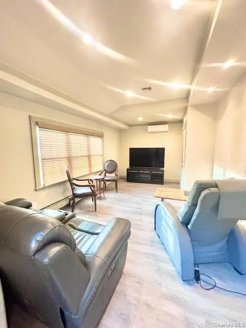 573 Fairway Drive Woodmere, NY 11598