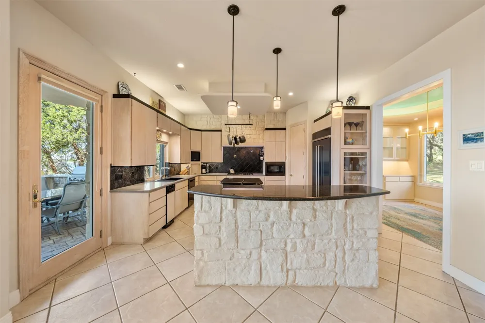 161 Private Road 1617 Clifton, TX 76634