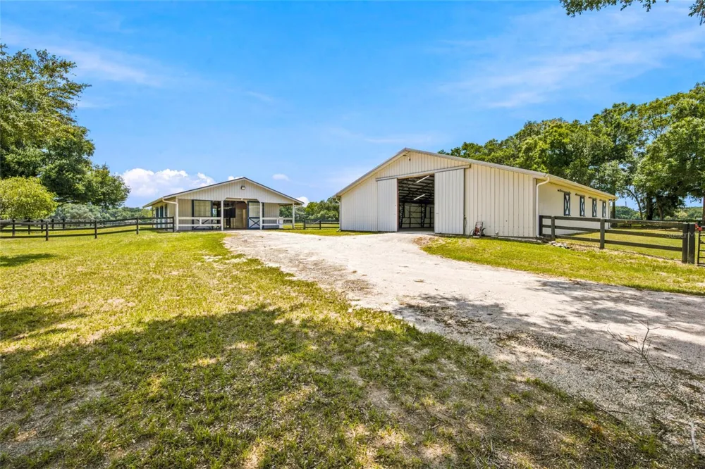 16050 NW 10TH CIRCLE Citra, FL 32113