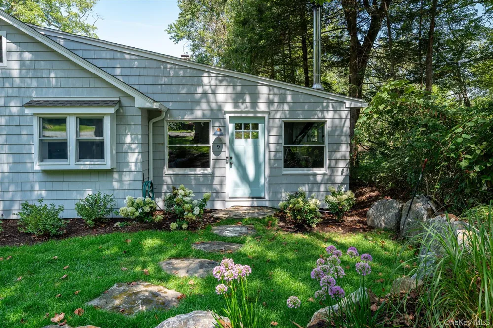 9 S Shore Drive South Salem, NY 10590