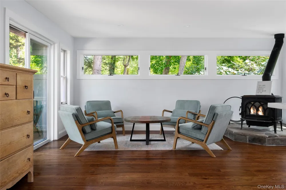 9 S Shore Drive South Salem, NY 10590