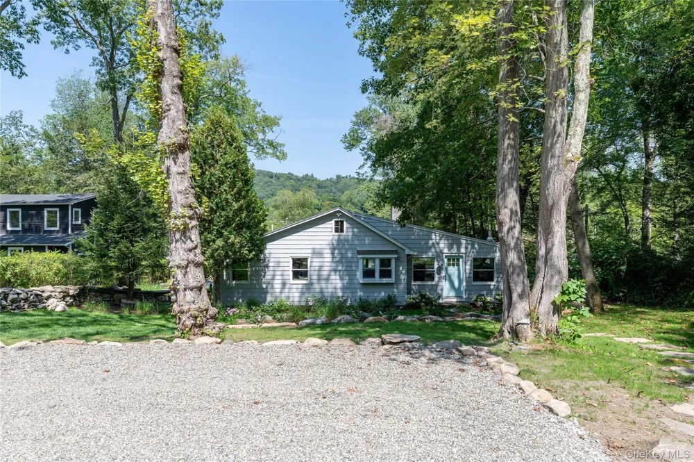9 S Shore Drive South Salem, NY 10590
