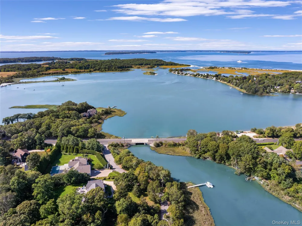 12 Fish Cove Road Southampton, NY 11968