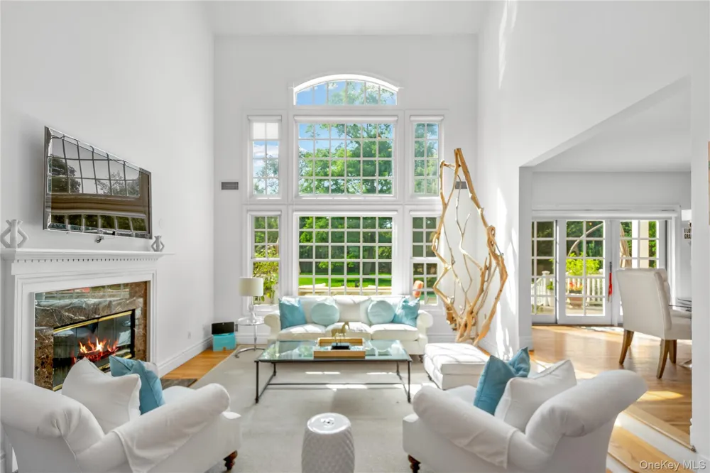 12 Fish Cove Road Southampton, NY 11968