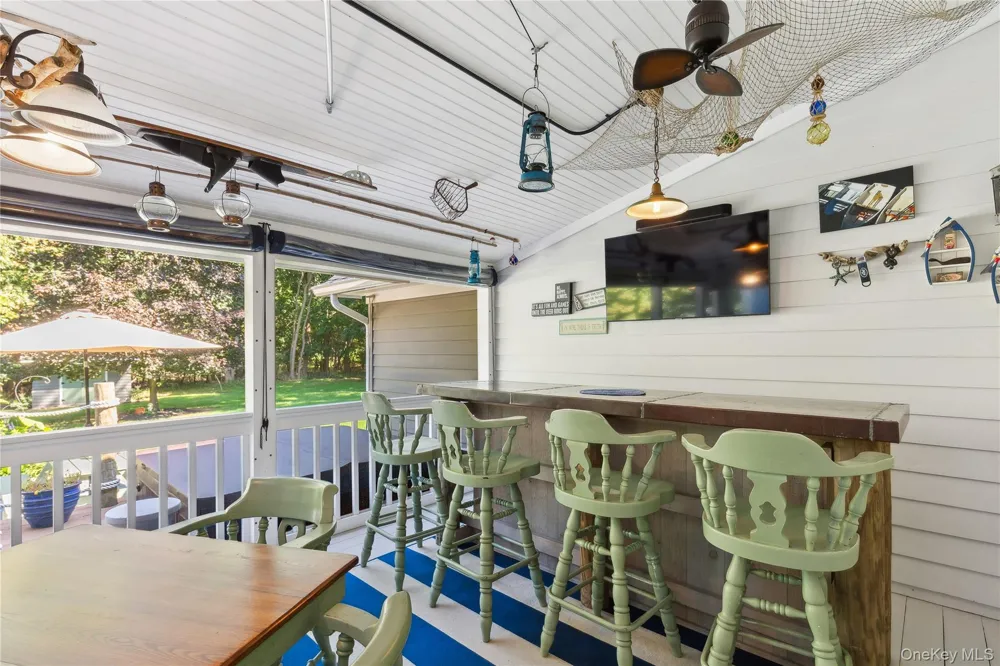 105 Ole Jule Lane Mattituck, NY 11952