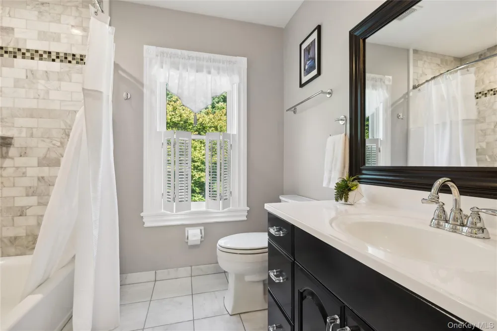 105 Ole Jule Lane Mattituck, NY 11952