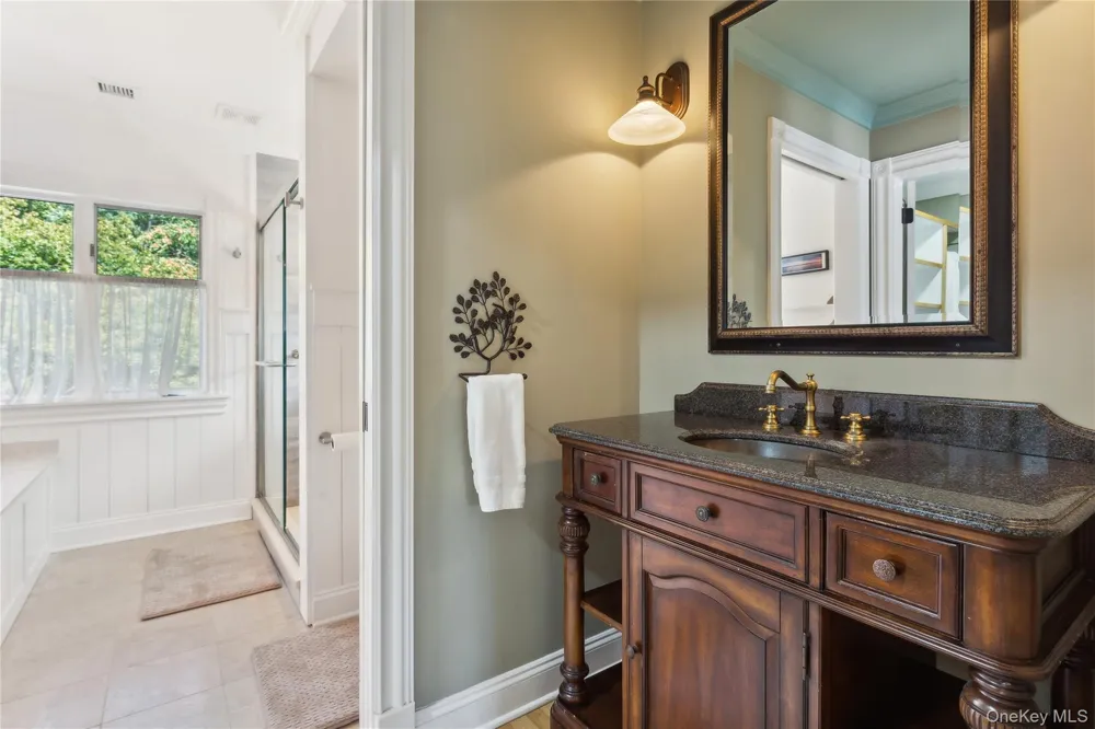 105 Ole Jule Lane Mattituck, NY 11952