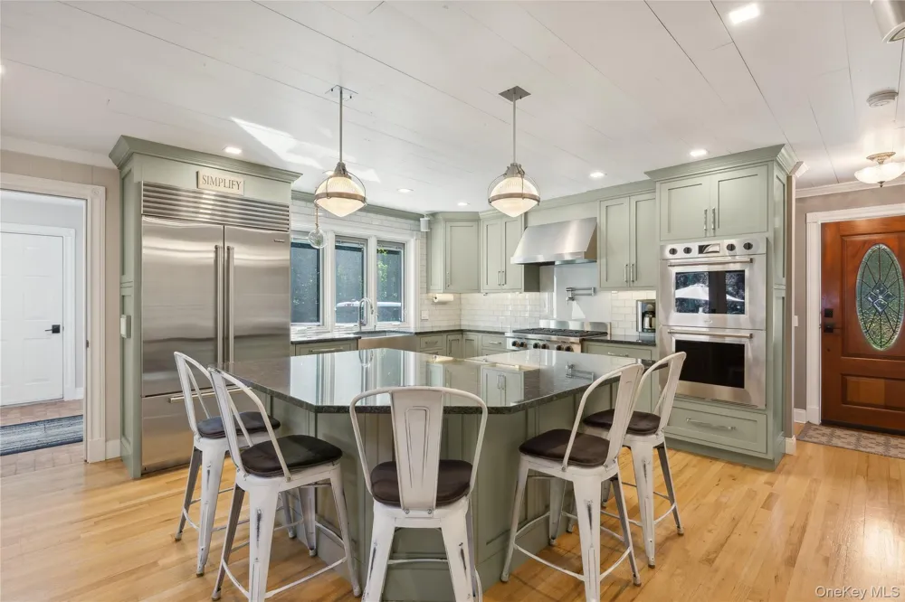 105 Ole Jule Lane Mattituck, NY 11952