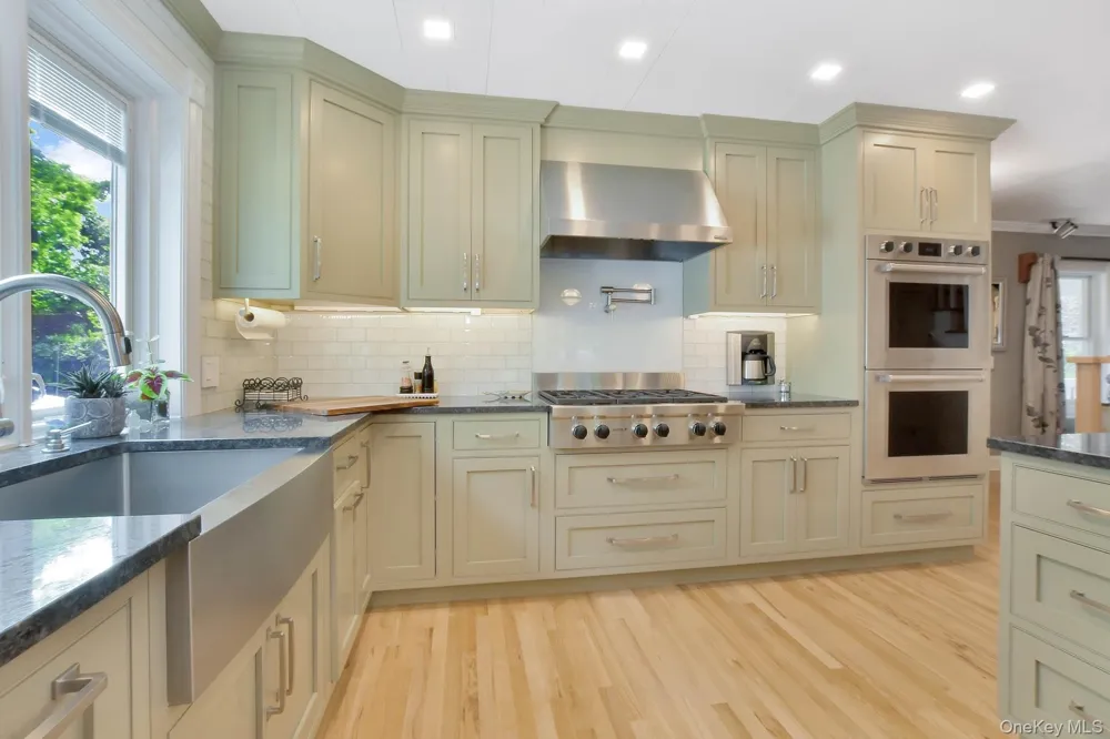 105 Ole Jule Lane Mattituck, NY 11952