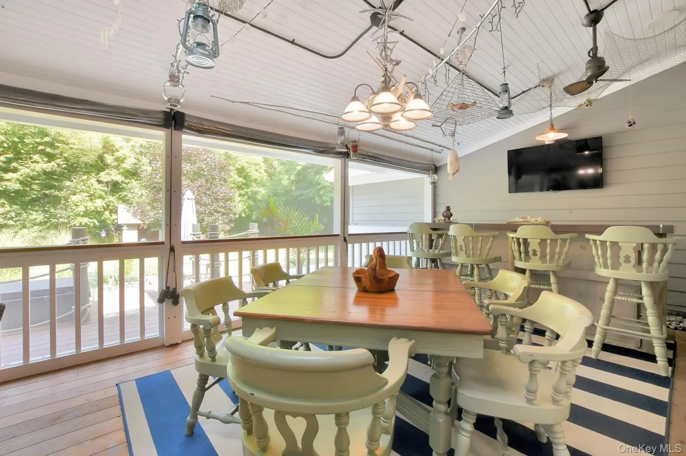 105 Ole Jule Lane Mattituck, NY 11952