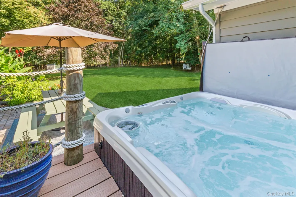 105 Ole Jule Lane Mattituck, NY 11952