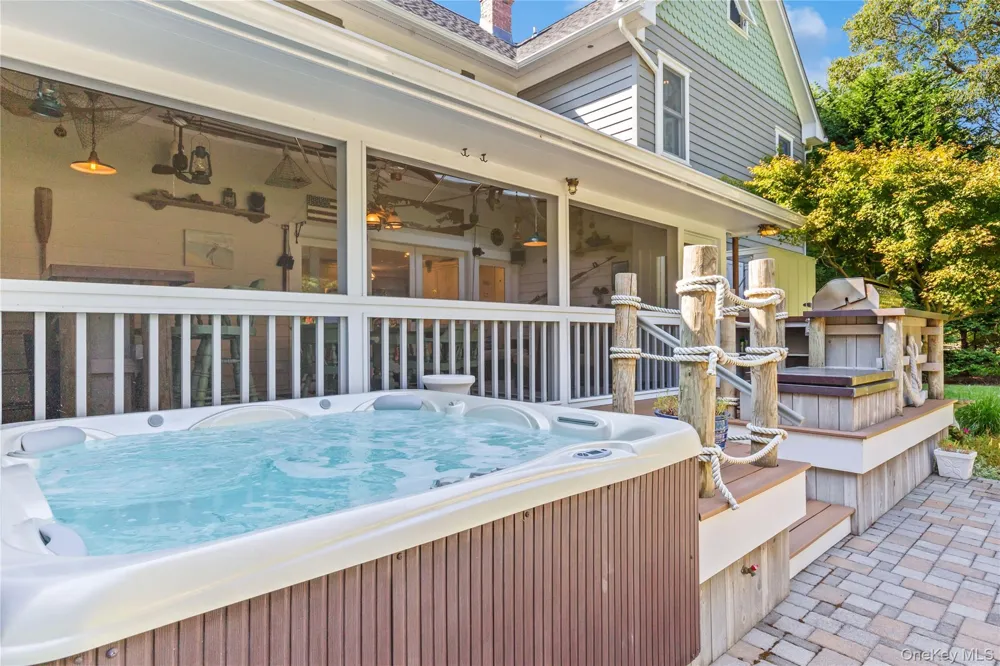 105 Ole Jule Lane Mattituck, NY 11952