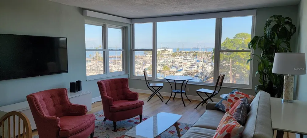 632 EDGEWATER DRIVE #537 Dunedin, FL 34698