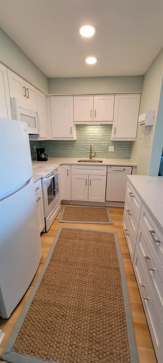 632 EDGEWATER DRIVE #537 Dunedin, FL 34698
