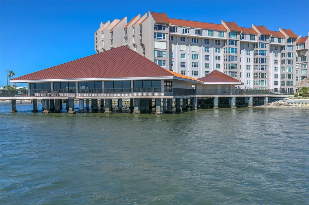 632 EDGEWATER DRIVE #537 Dunedin, FL 34698