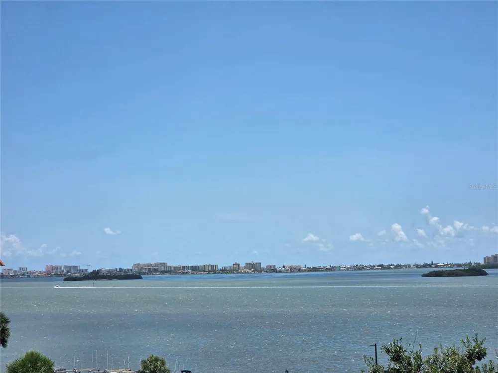 632 EDGEWATER DRIVE #537 Dunedin, FL 34698