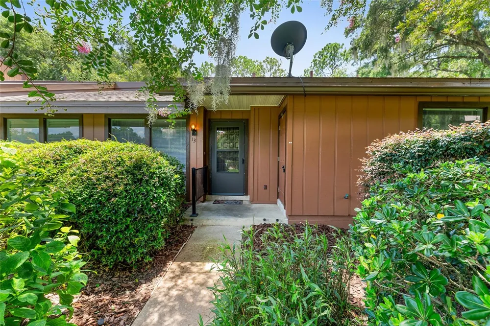 19660 SW 83RD PLACE ROAD #C13 Dunnellon, FL 34432