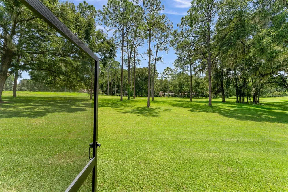 19660 SW 83RD PLACE ROAD #C13 Dunnellon, FL 34432