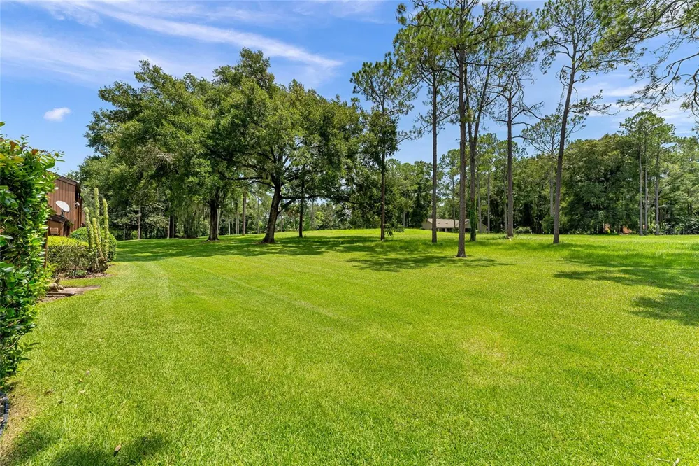 19660 SW 83RD PLACE ROAD #C13 Dunnellon, FL 34432