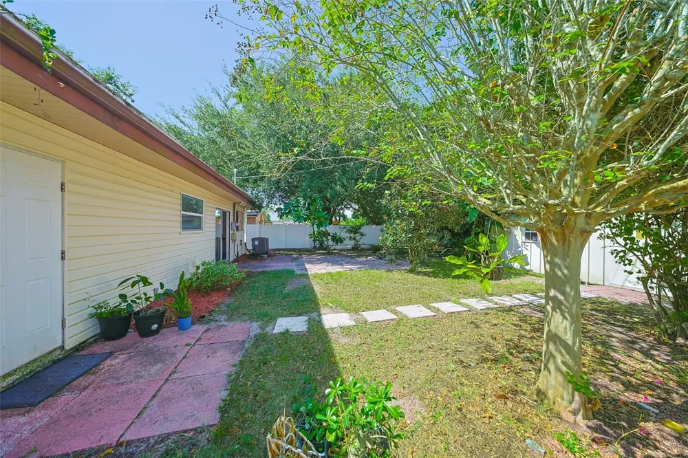 1507 76TH AVENUE St Petersburg, FL 33702