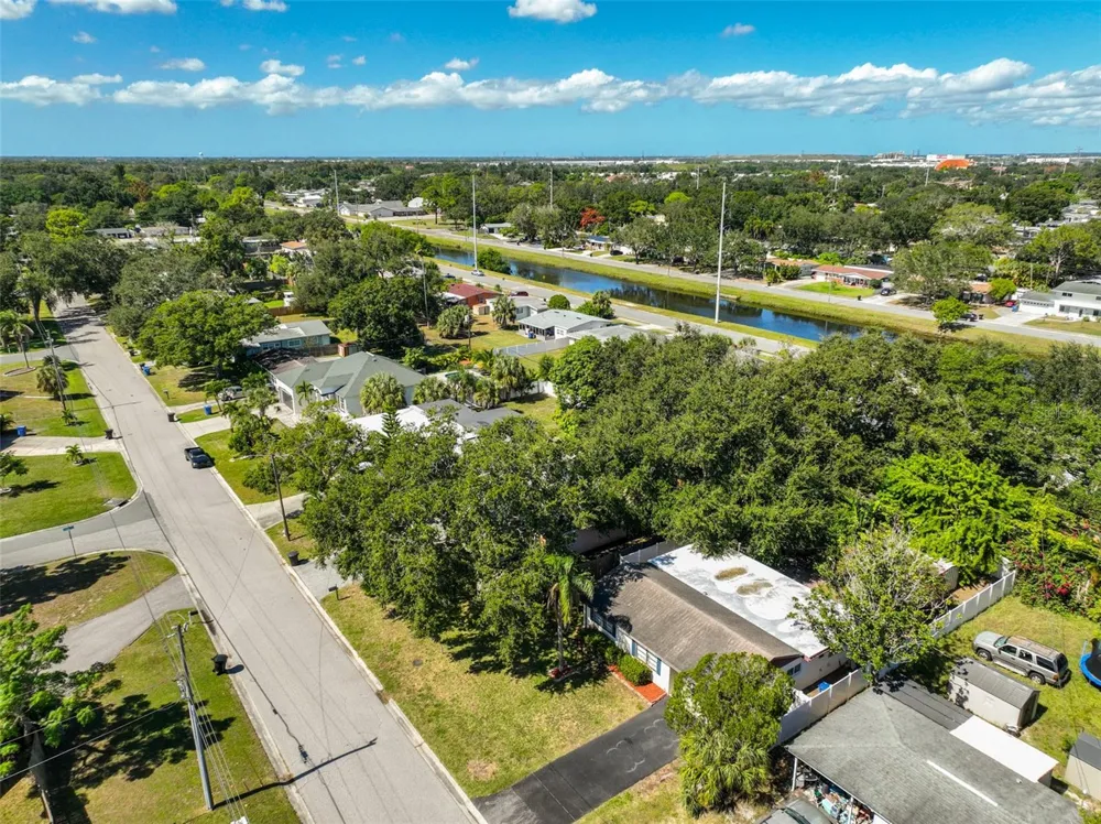 1507 76TH AVENUE St Petersburg, FL 33702