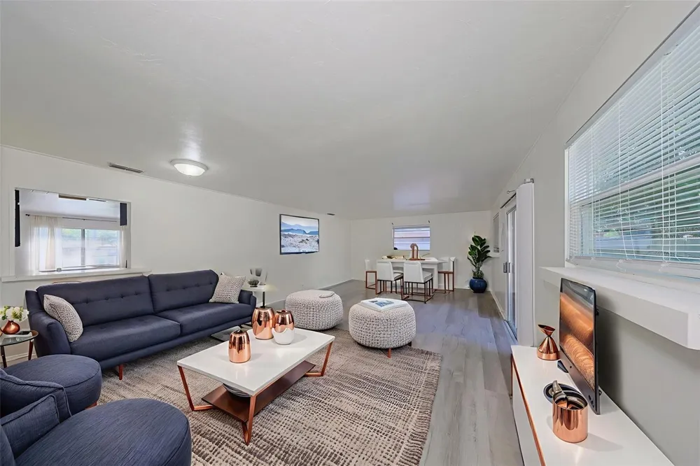 1507 76TH AVENUE St Petersburg, FL 33702