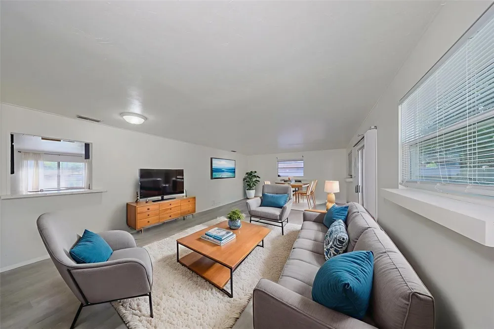 1507 76TH AVENUE St Petersburg, FL 33702