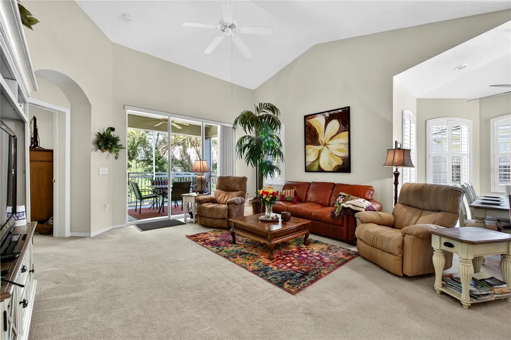 516 GRASSLANDS VILLAGE CIRCLE Lakeland, FL 33803