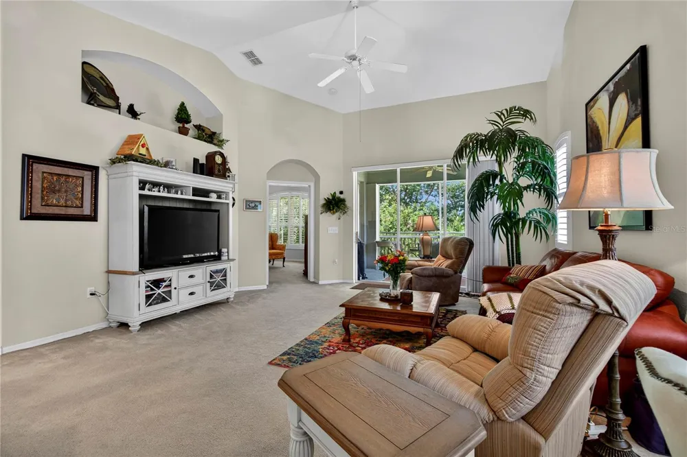 516 GRASSLANDS VILLAGE CIRCLE Lakeland, FL 33803
