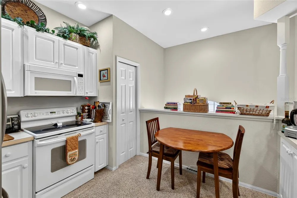 516 GRASSLANDS VILLAGE CIRCLE Lakeland, FL 33803
