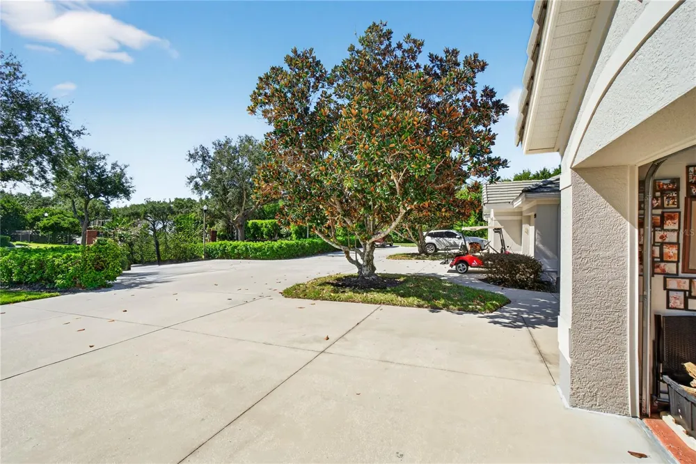 516 GRASSLANDS VILLAGE CIRCLE Lakeland, FL 33803