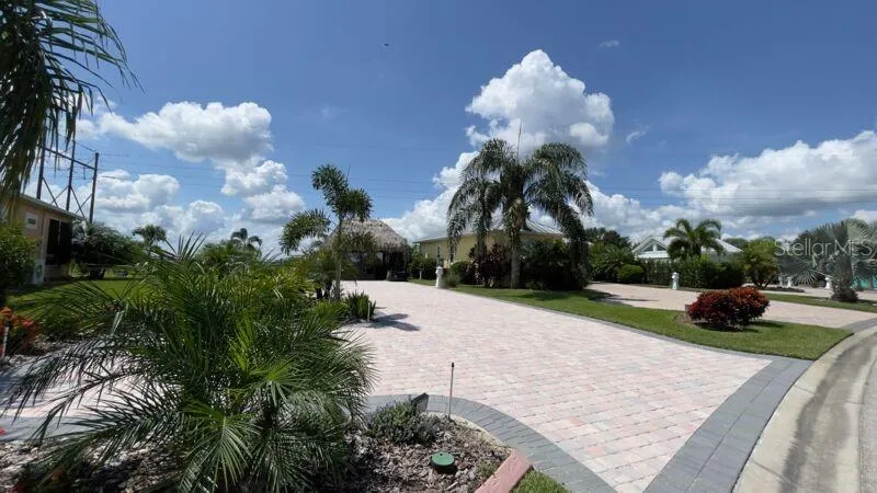 3015 WOOD DUCK DRIVE Polk City, FL 33868