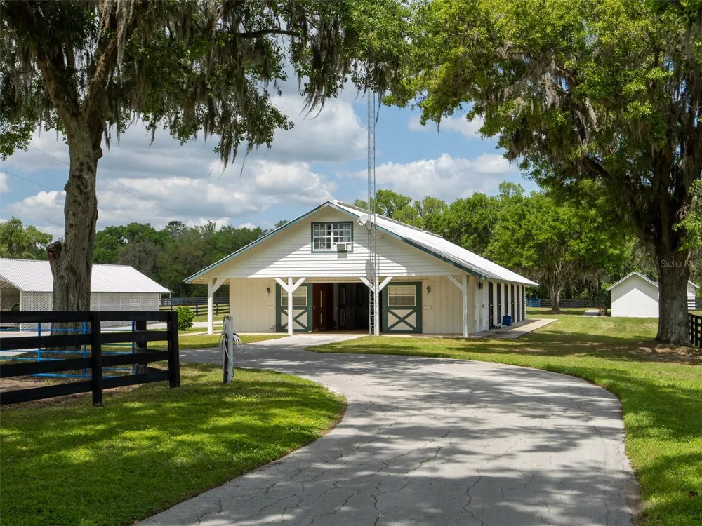 8393 NW 110TH STREET Reddick, FL 32686