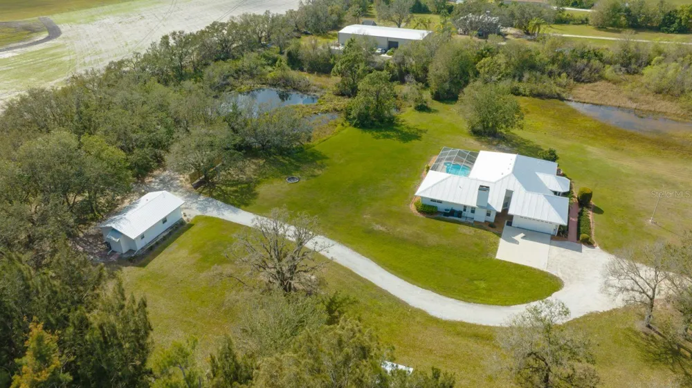 1950 BERN CREEK LOOP Sarasota, FL 34240